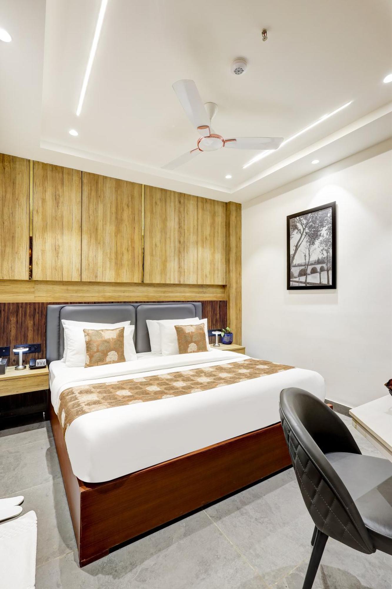 The Tyche New Delhi - Traveller'S Choice Award Winner 2025 Új-Delhi Kültér fotó